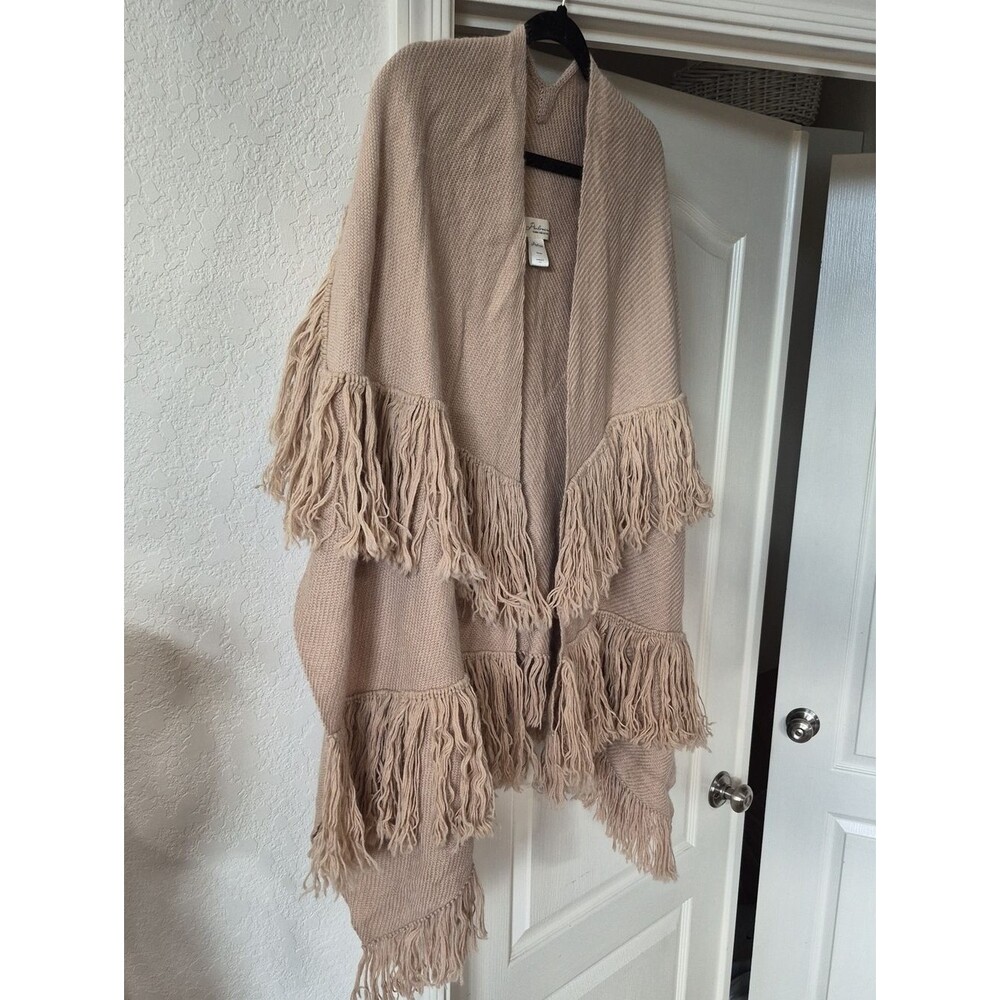 Phinomena 100% Alpaca Handmade Fringe Poncho - Picture 10 of 16